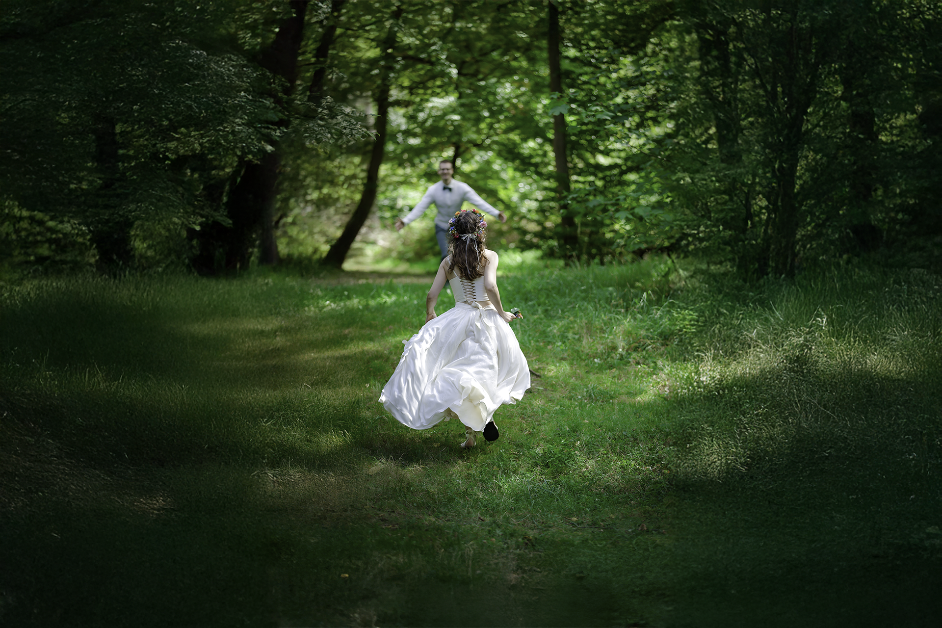 Park – Sonnenstrahlen durch Bäume