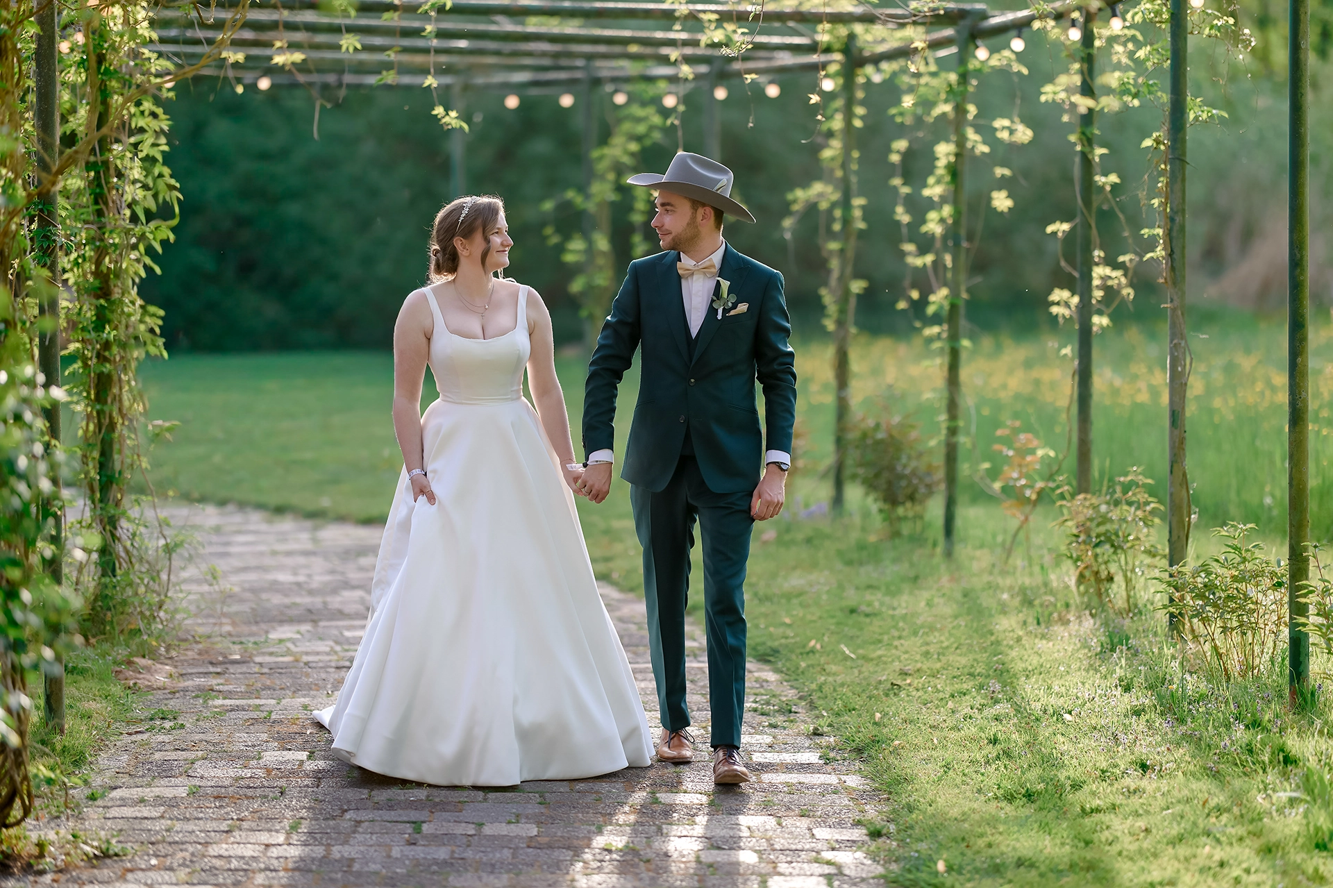 Pauline & Nik 201