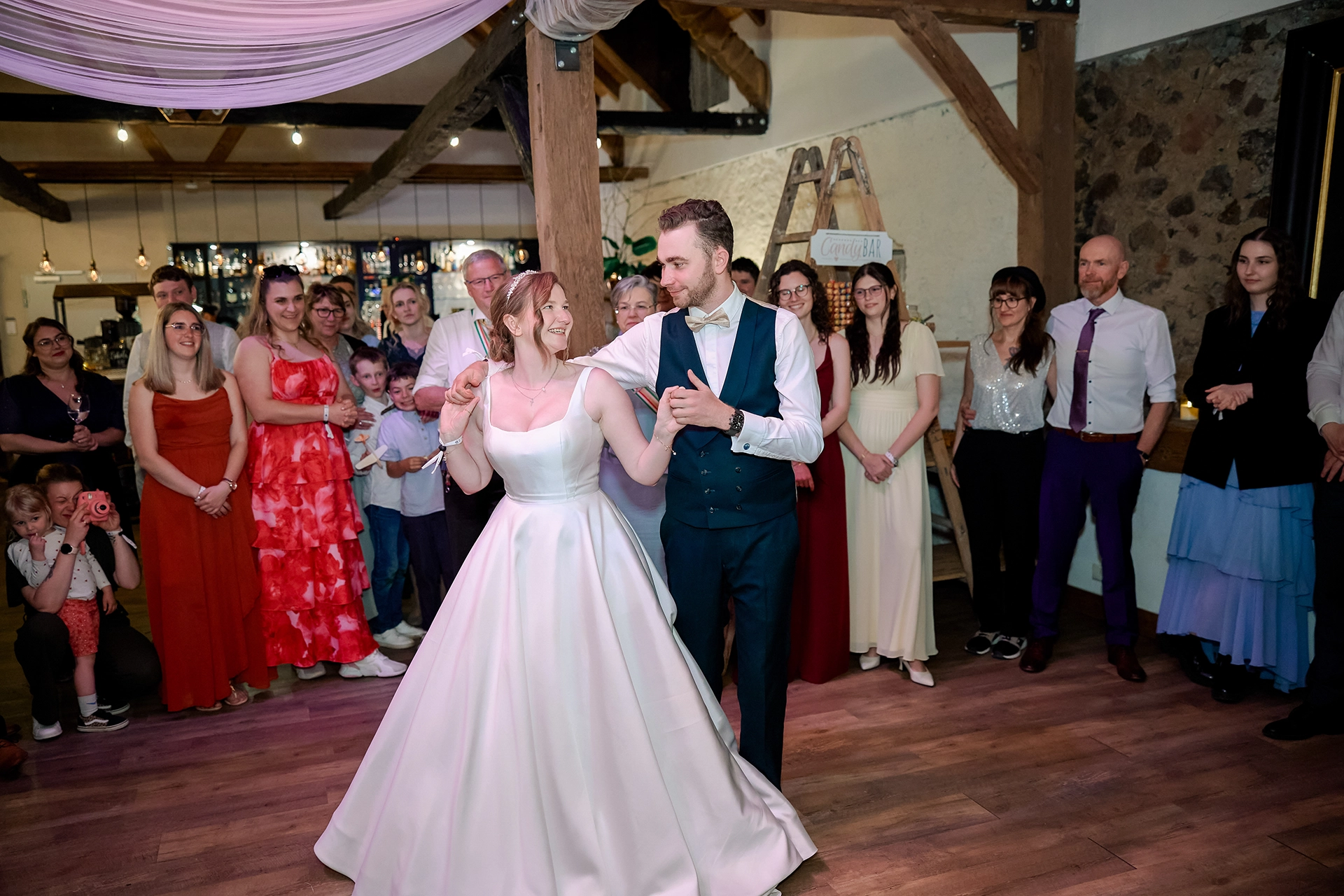 Pauline & Nik 236